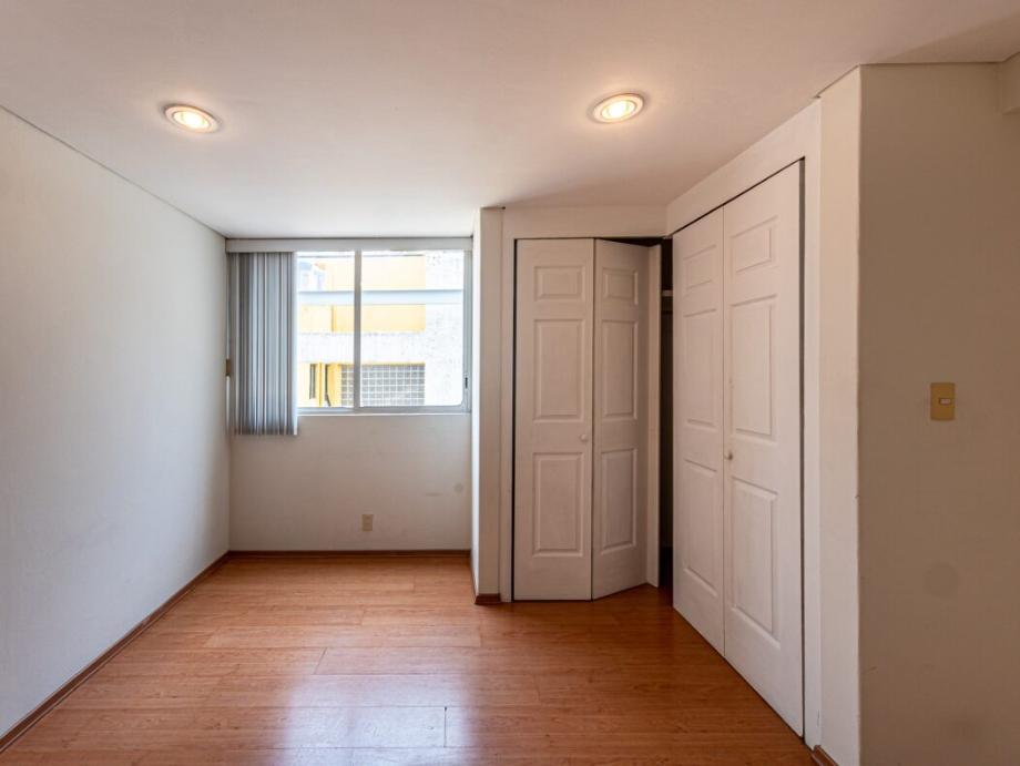 Rio Panuco, Cuauhtémoc, Ciudad de México, 06500, Mexico, 2 Bedrooms Bedrooms, ,2 BathroomsBathrooms,Residential,For Sale,Rio Panuco,1676779