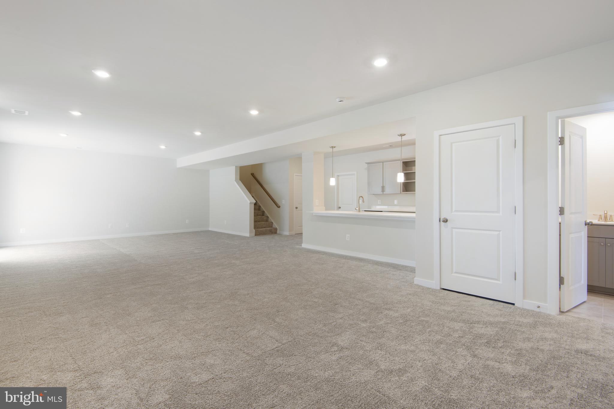 Jeffersonton, Virginia, 22724, United States, 5 Bedrooms Bedrooms, ,6 BathroomsBathrooms,Residential,For Sale,1975660