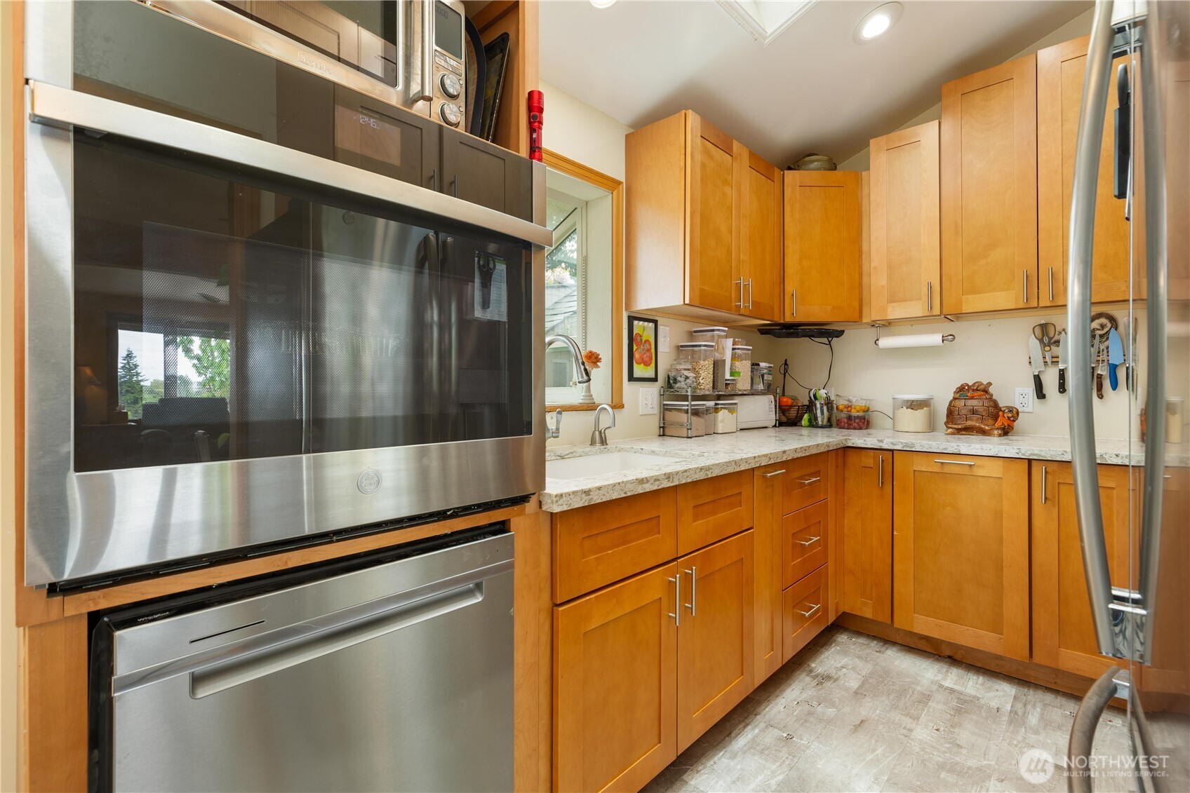 Seattle, Washington, 98126, United States, 4 Bedrooms Bedrooms, ,1 BathroomBathrooms,Residential,For Sale,1810627