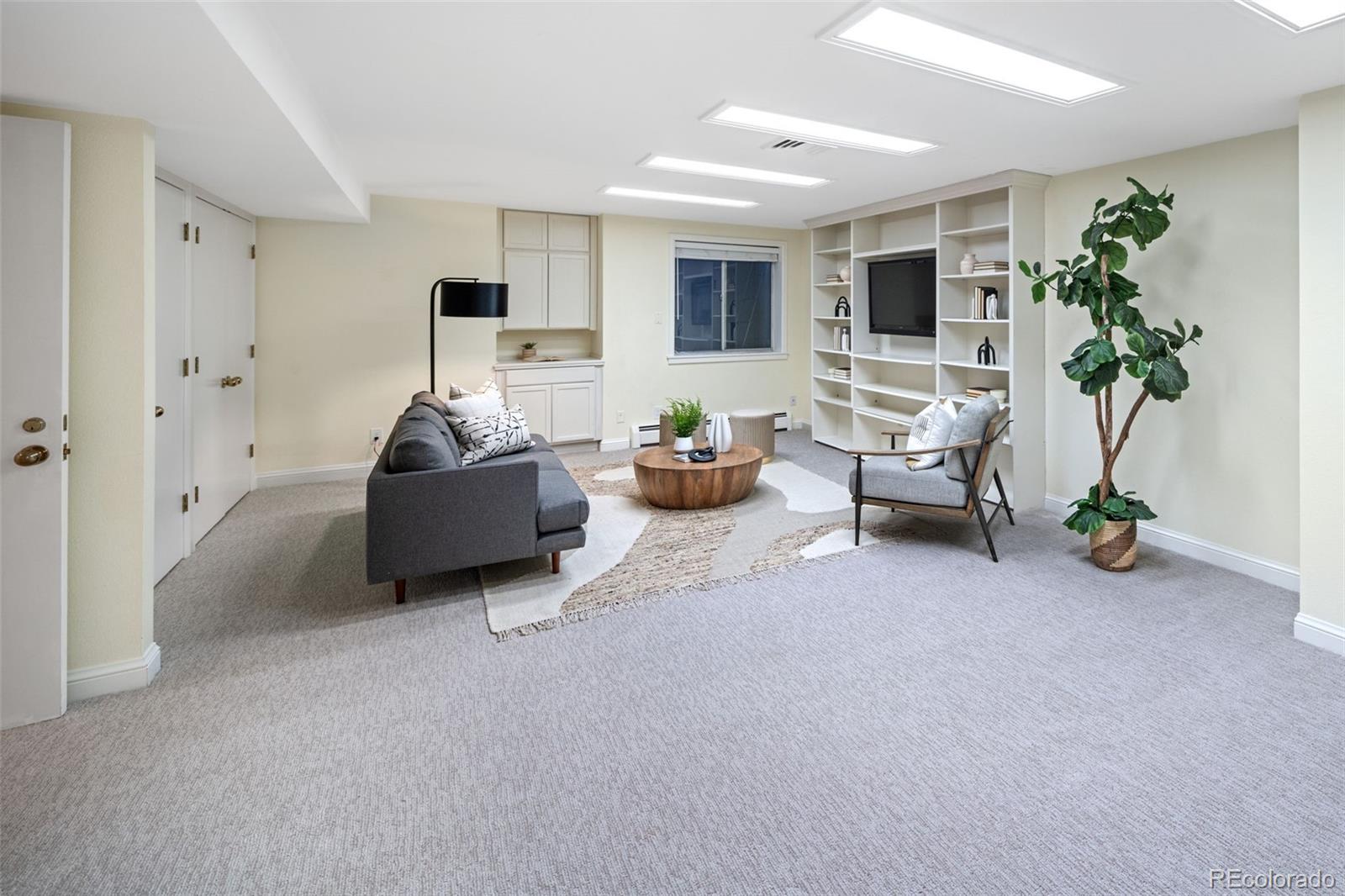 Denver, Colorado, 80209, United States, 4 Bedrooms Bedrooms, ,2 BathroomsBathrooms,Residential,For Sale,1804683