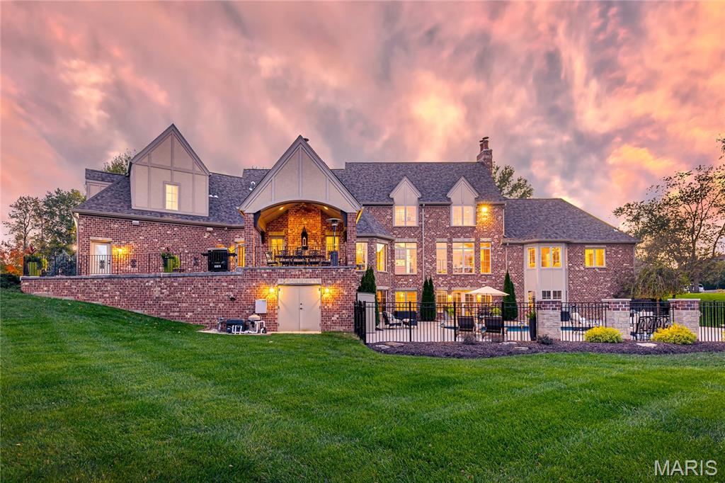 St Charles, Missouri, 63304, United States, 4 Bedrooms Bedrooms, ,6 BathroomsBathrooms,Residential,For Sale,1992889