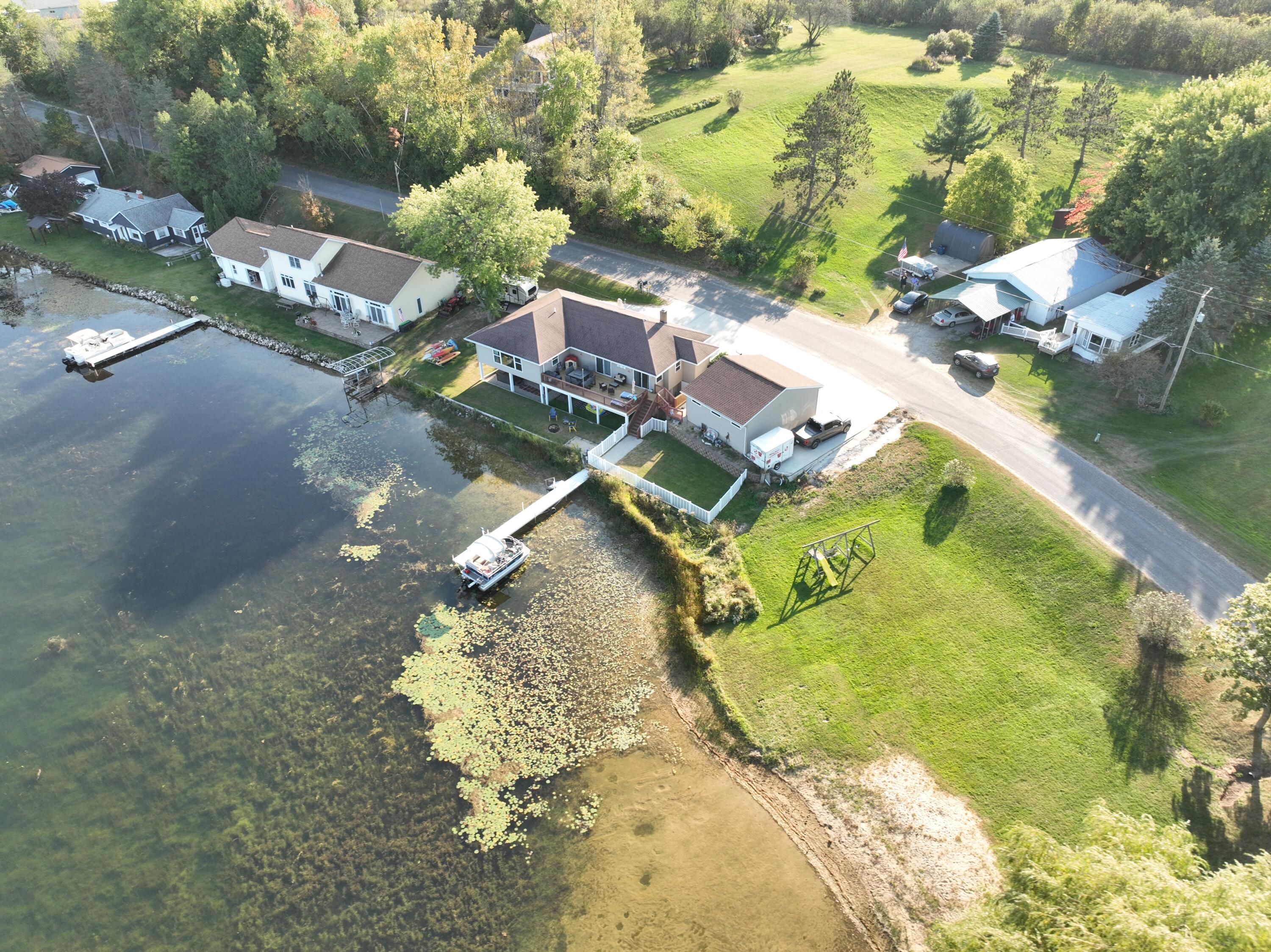 Fremont, Michigan, 49412, United States, 3 Bedrooms Bedrooms, ,2 BathroomsBathrooms,Residential,For Sale,1743034