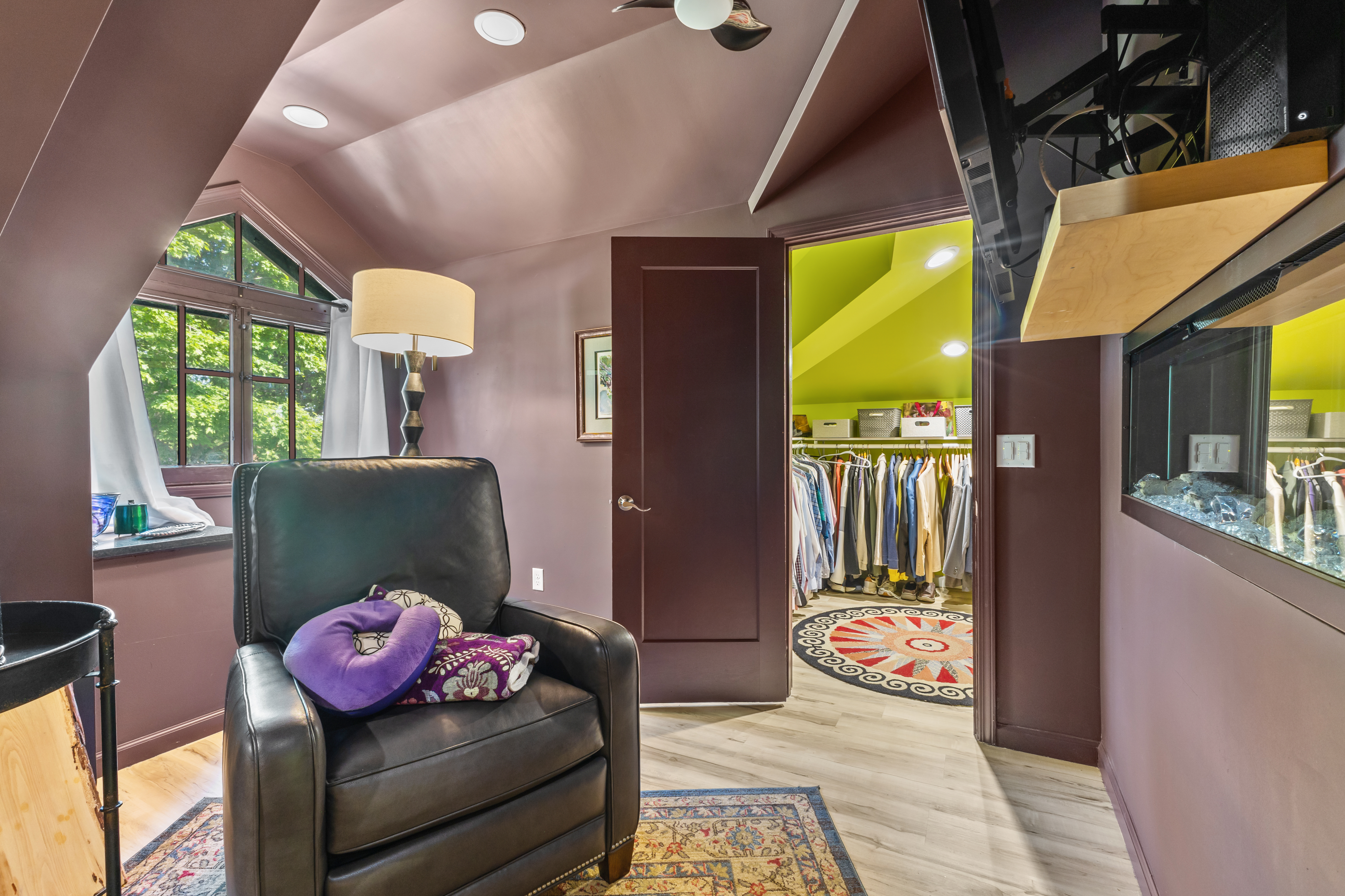  Historic Residence Offers Versatility and Rich Craftsmanship - 物件實景
