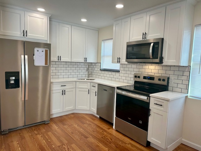 East Patchogue, New York, 11772, United States, 3 Bedrooms Bedrooms, ,2 BathroomsBathrooms,Residential,For Sale,1994647