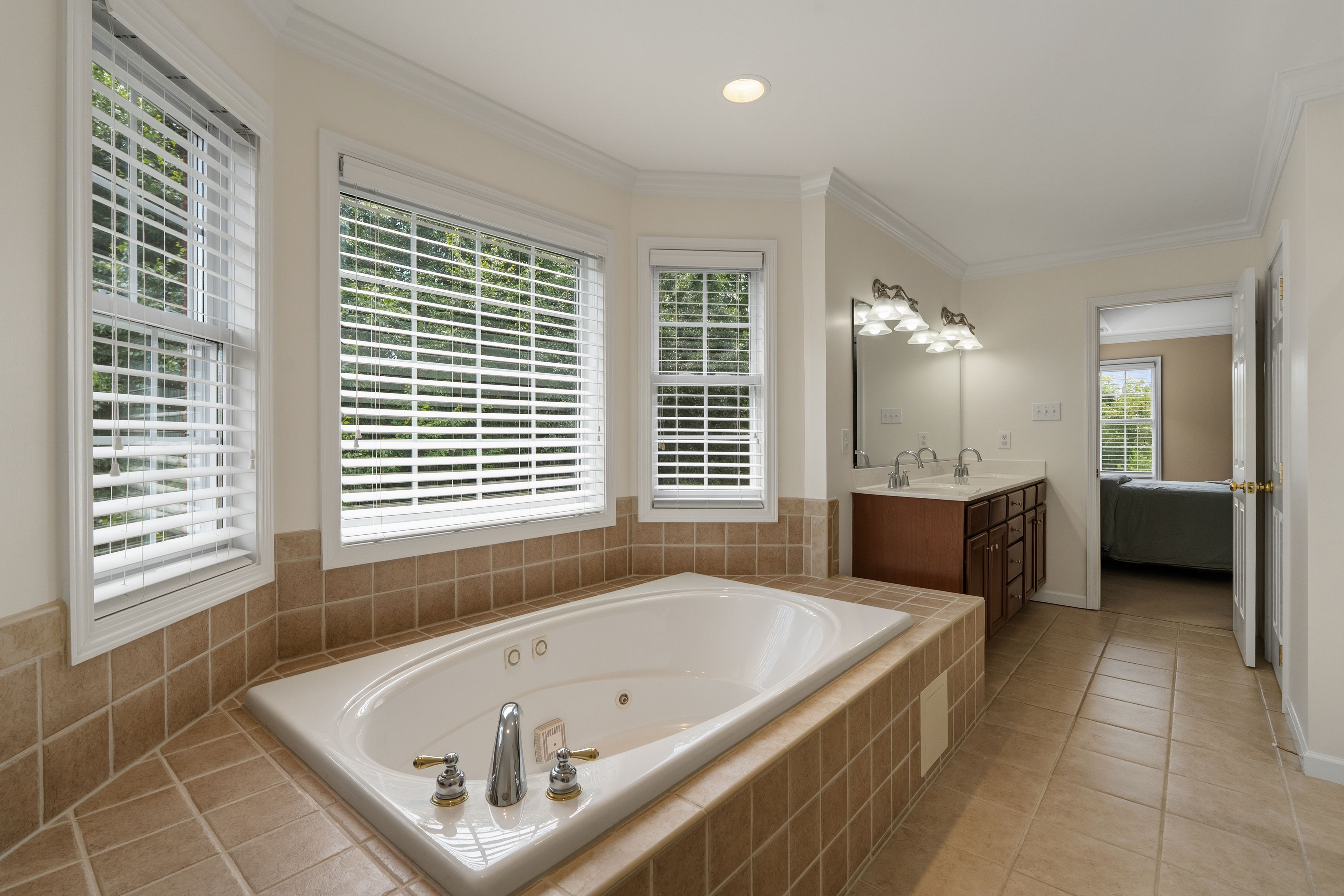  10422 Meadow Ridges Lane, Knoxville, TN 37922 - 物件實景