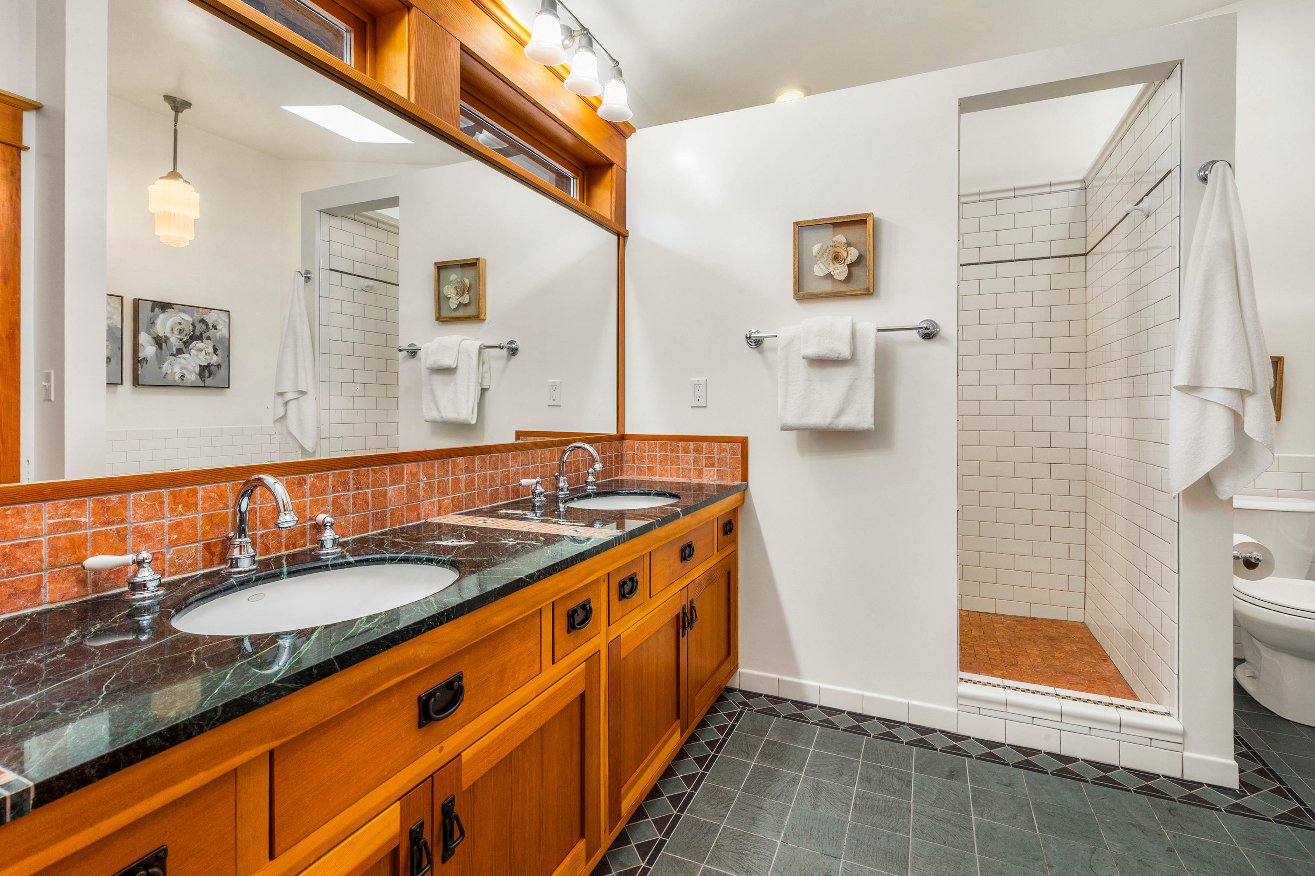  2117 N 36th Street, Seattle, WA 98103 - 物件實景