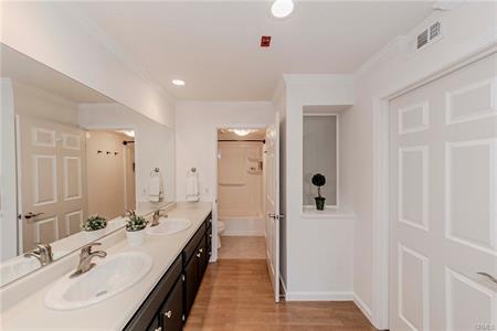 San Pedro, California, 90732, United States, 2 Bedrooms Bedrooms, ,3 BathroomsBathrooms,Residential,For Sale,1974009