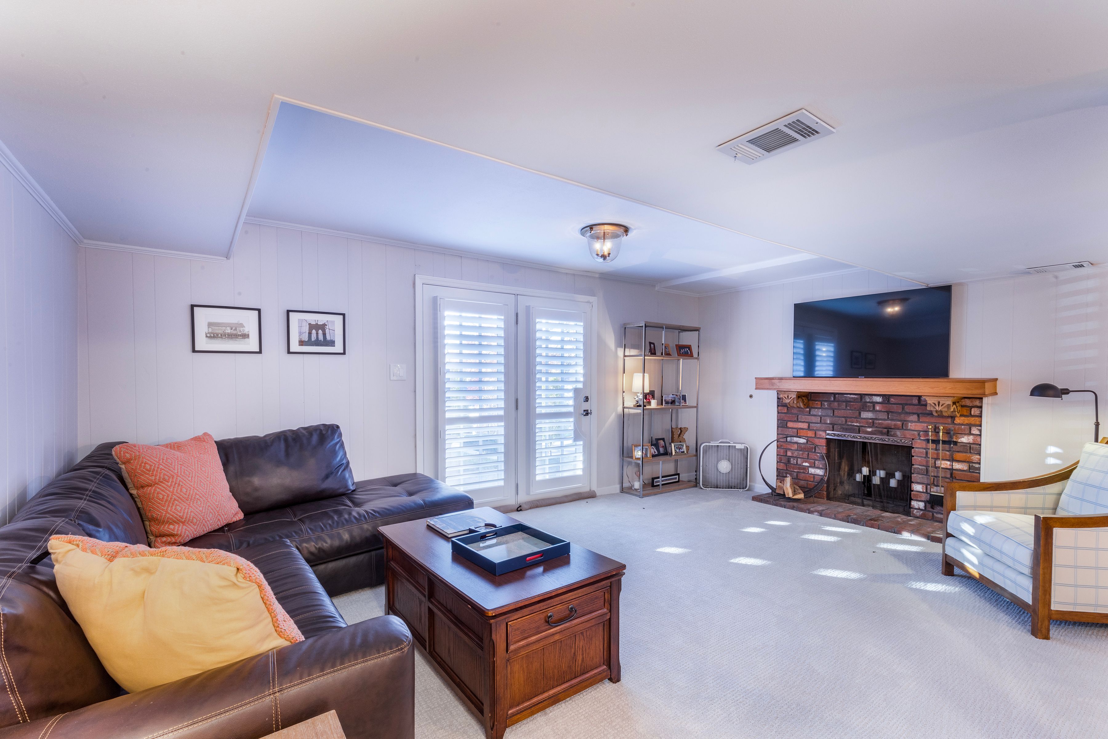  Elegant Corner Lot Home with Modern Luxury and Stunning Details - 物件實景