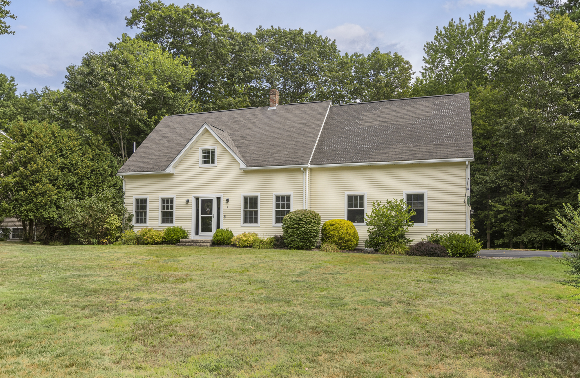 Gorham, Maine, 04038, United States, 4 Bedrooms Bedrooms, ,3 BathroomsBathrooms,Residential,For Sale,1914155