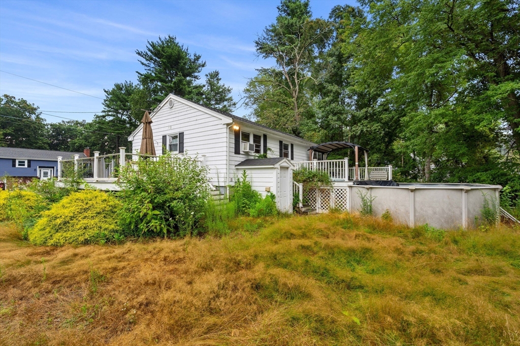 Tewksbury, Massachusetts, 01876, United States, 3 Bedrooms Bedrooms, ,1 BathroomBathrooms,Residential,For Sale,1918514
