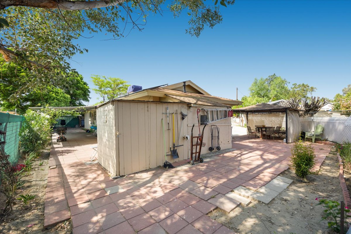 San Jacinto, California, 92583, United States, 6 Bedrooms Bedrooms, ,4 BathroomsBathrooms,Residential,For Sale,1977505