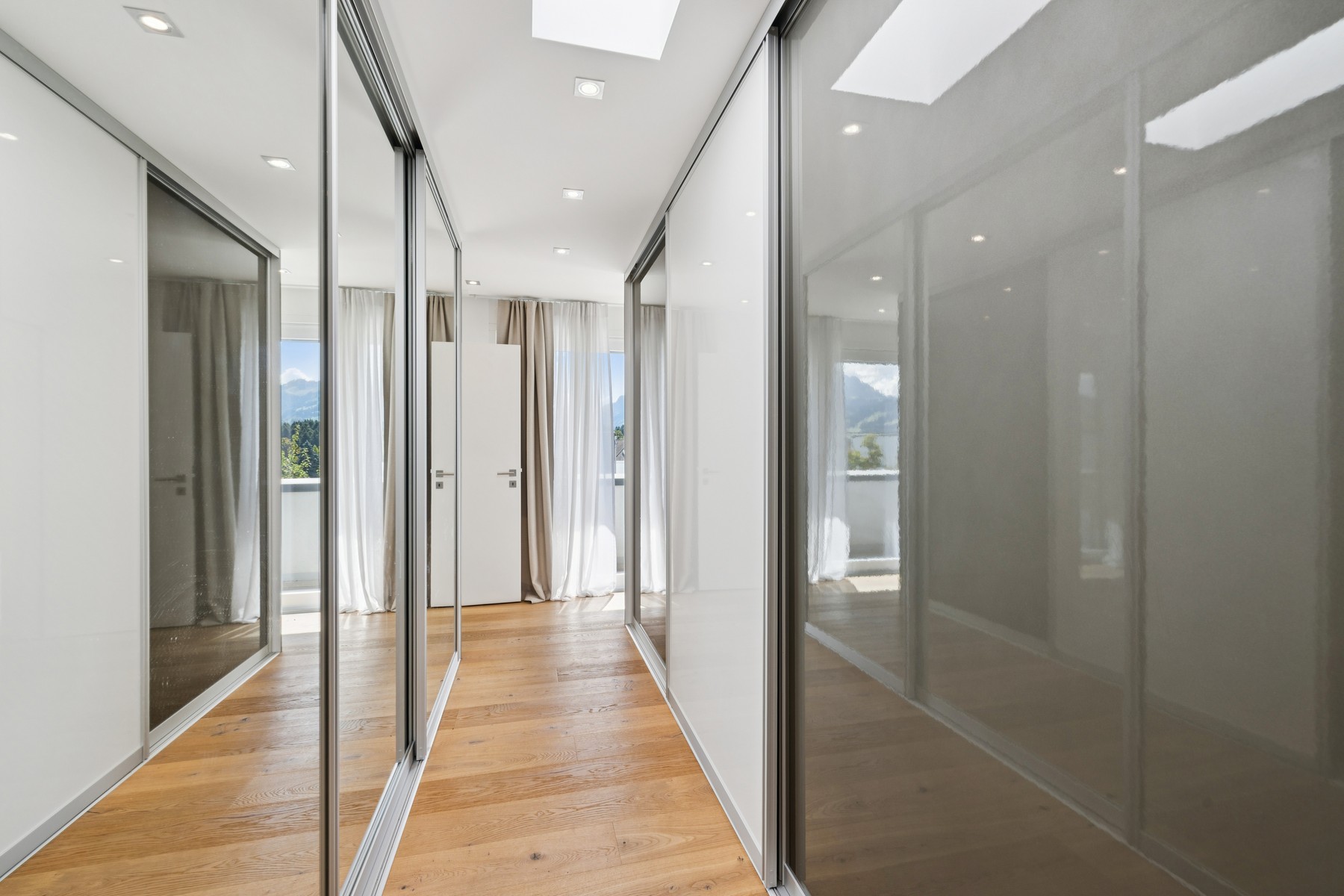  Exceptional property just outside downtown Bulle - 物件實景