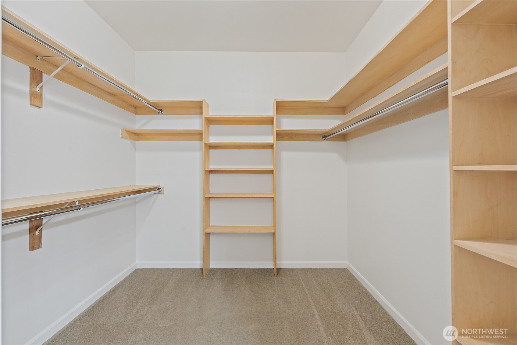 Tacoma, Washington, 98405, United States, 2 Bedrooms Bedrooms, ,2 BathroomsBathrooms,Residential,For Sale,2003445