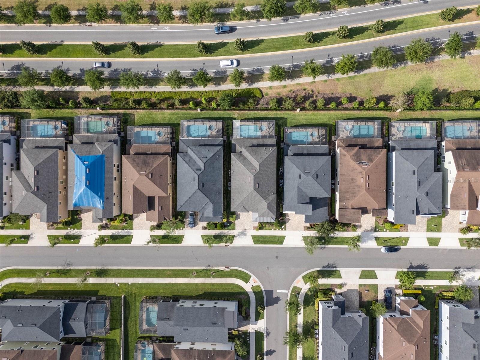 KISSIMMEE, Florida, 34747, United States, 7 Bedrooms Bedrooms, ,6 BathroomsBathrooms,Residential,For Sale,1938279