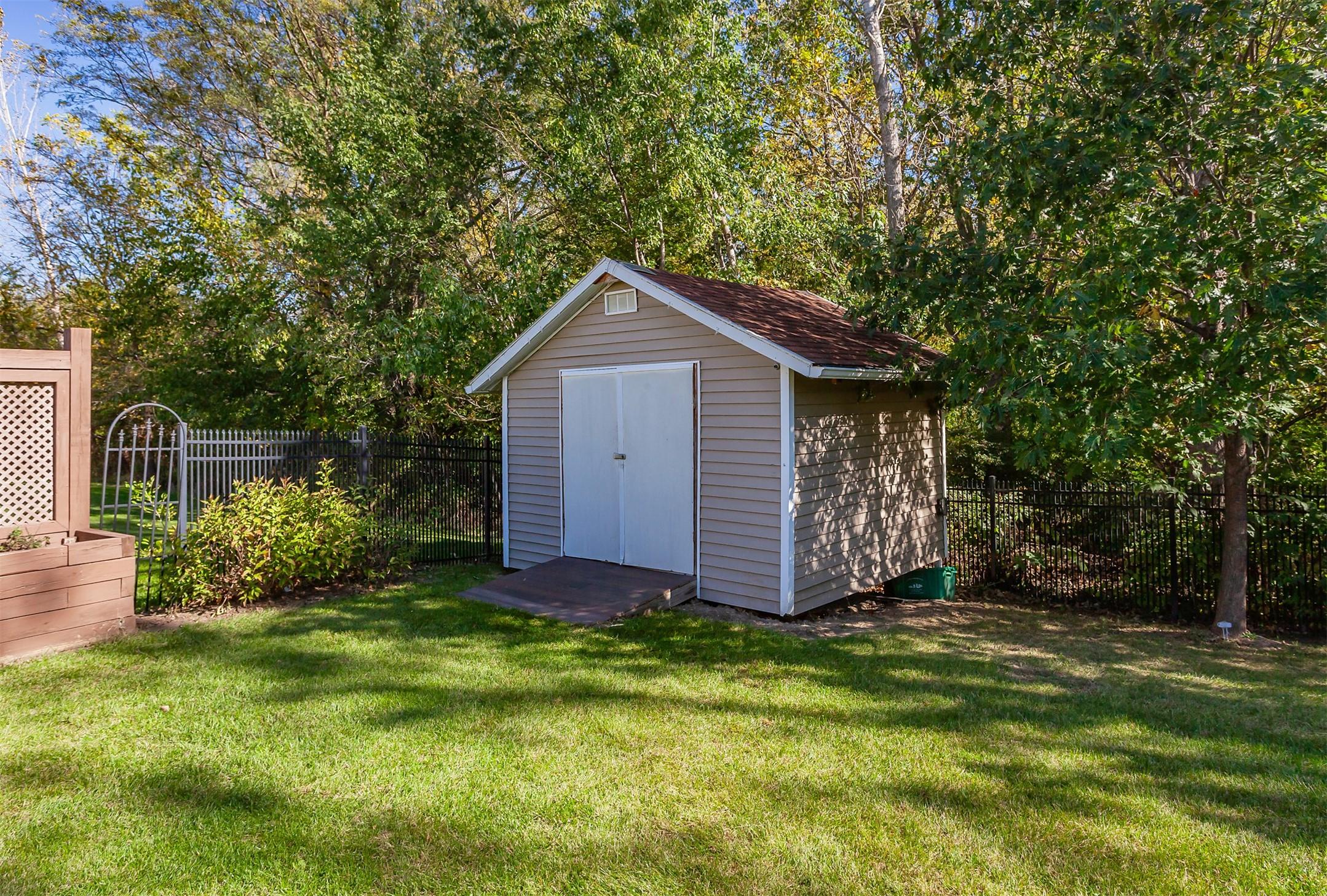 Ankeny, Iowa, 50021, United States, 5 Bedrooms Bedrooms, ,4 BathroomsBathrooms,Residential,For Sale,1976542