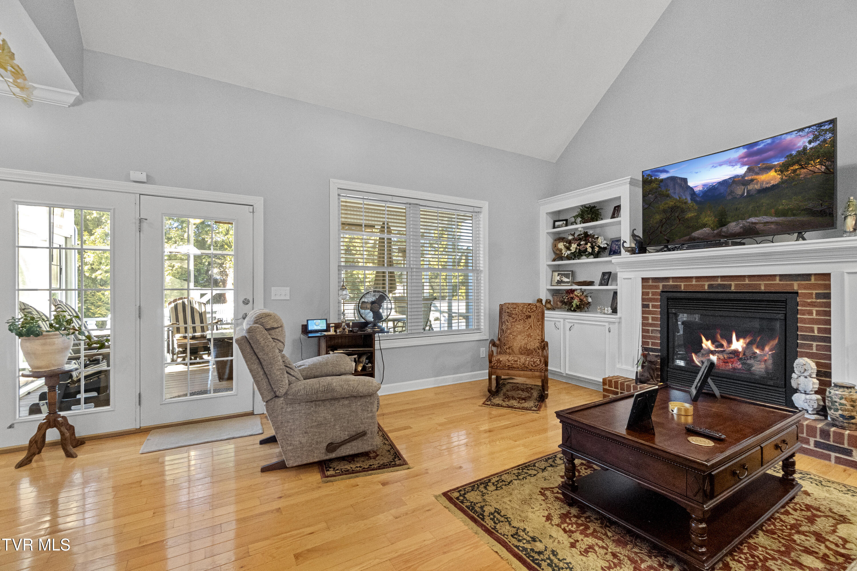 Greeneville, Tennessee, 37745, United States, 5 Bedrooms Bedrooms, ,5 BathroomsBathrooms,Residential,For Sale,2012581