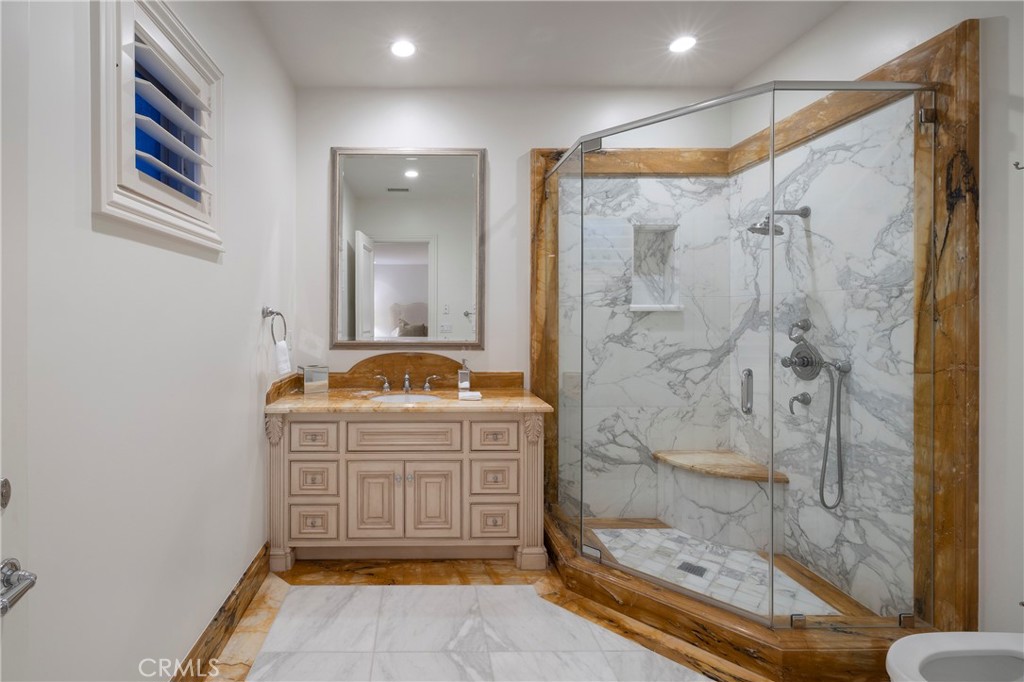 Newport Beach, California, 92661, United States, 7 Bedrooms Bedrooms, ,9 BathroomsBathrooms,Residential,For Sale,1770248