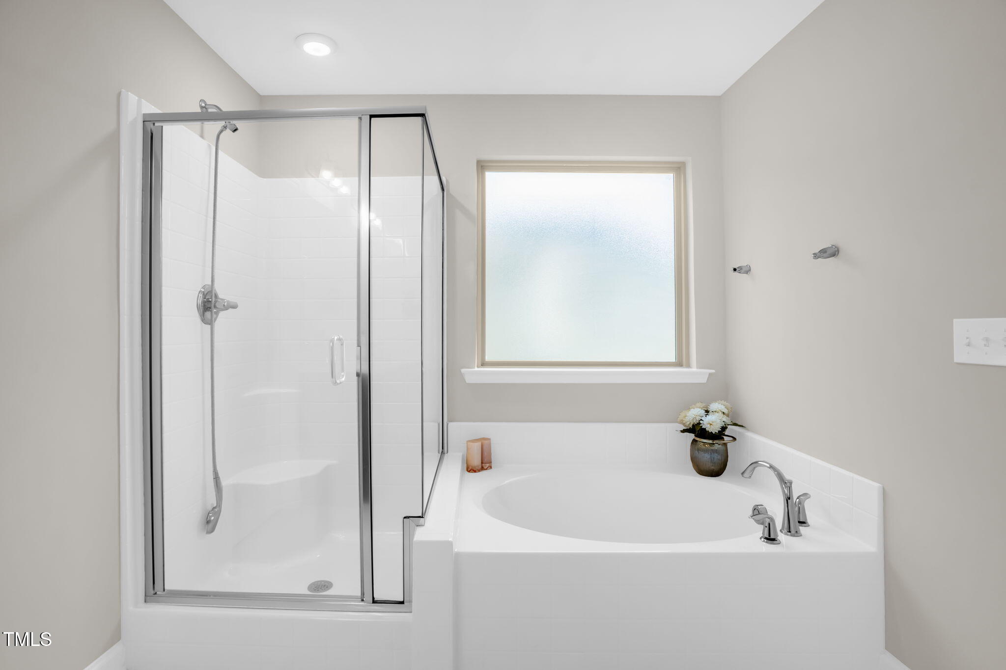 Durham, North Carolina, 27703, United States, 3 Bedrooms Bedrooms, ,3 BathroomsBathrooms,Residential,For Sale,1867180