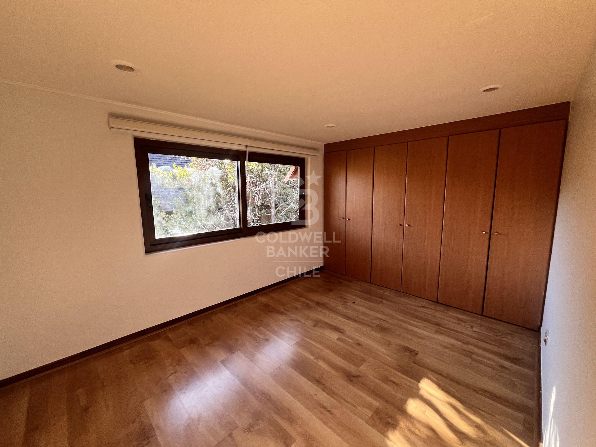 Lo Barnechea, Chile, 6 Bedrooms Bedrooms, ,6 BathroomsBathrooms,Residential,For Sale,1838824