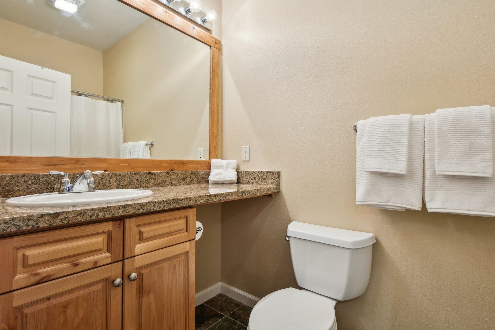 Truckee, California, 96161, United States, 2 Bedrooms Bedrooms, ,2 BathroomsBathrooms,Residential,For Sale,1838183