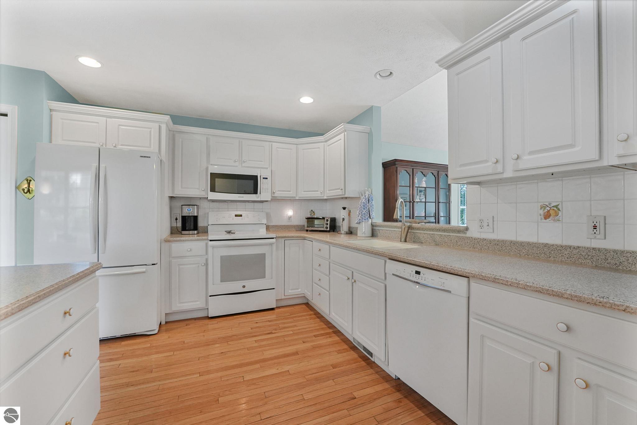 Traverse City, Michigan, 49685, United States, 3 Bedrooms Bedrooms, ,3 BathroomsBathrooms,Residential,For Sale,1943667