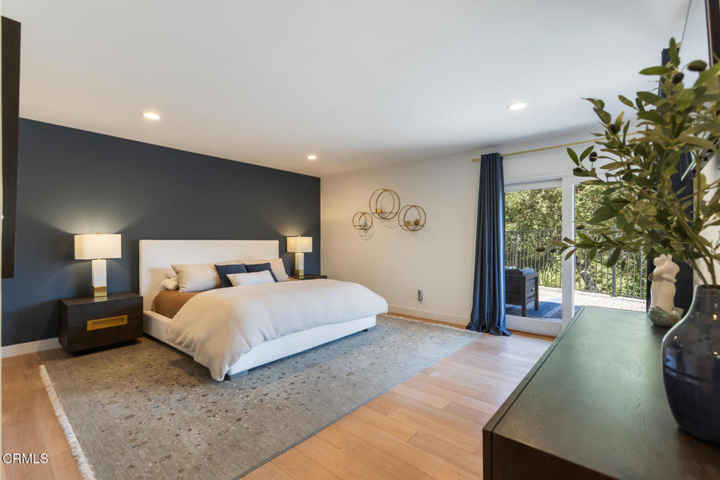 La Canada Flintridge, California, 91011, United States, 3 Bedrooms Bedrooms, ,3 BathroomsBathrooms,Residential,For Sale,1941612