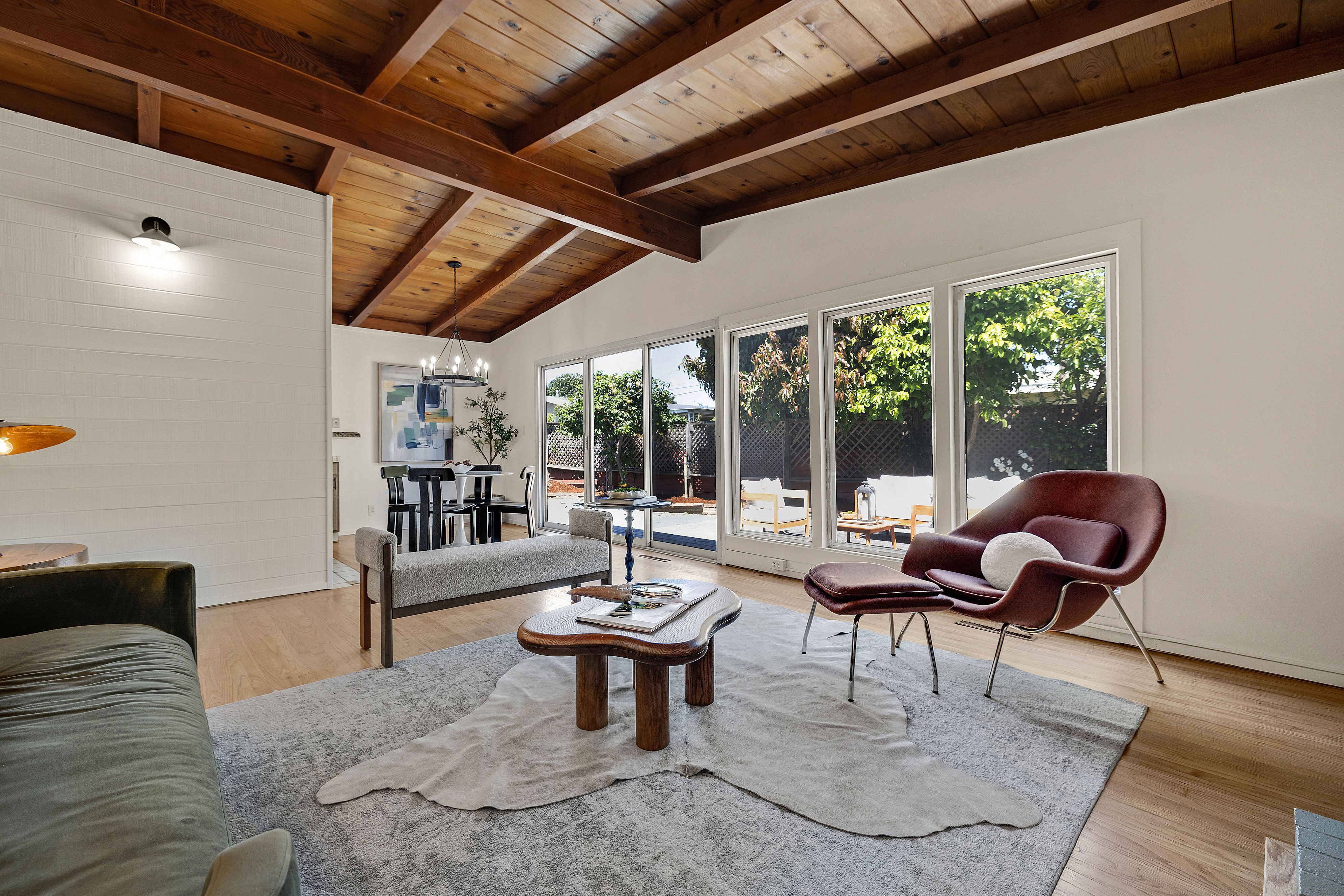  Classic Charm and Modern Comfort in This Rare San Lorenzo Home - 物件實景
