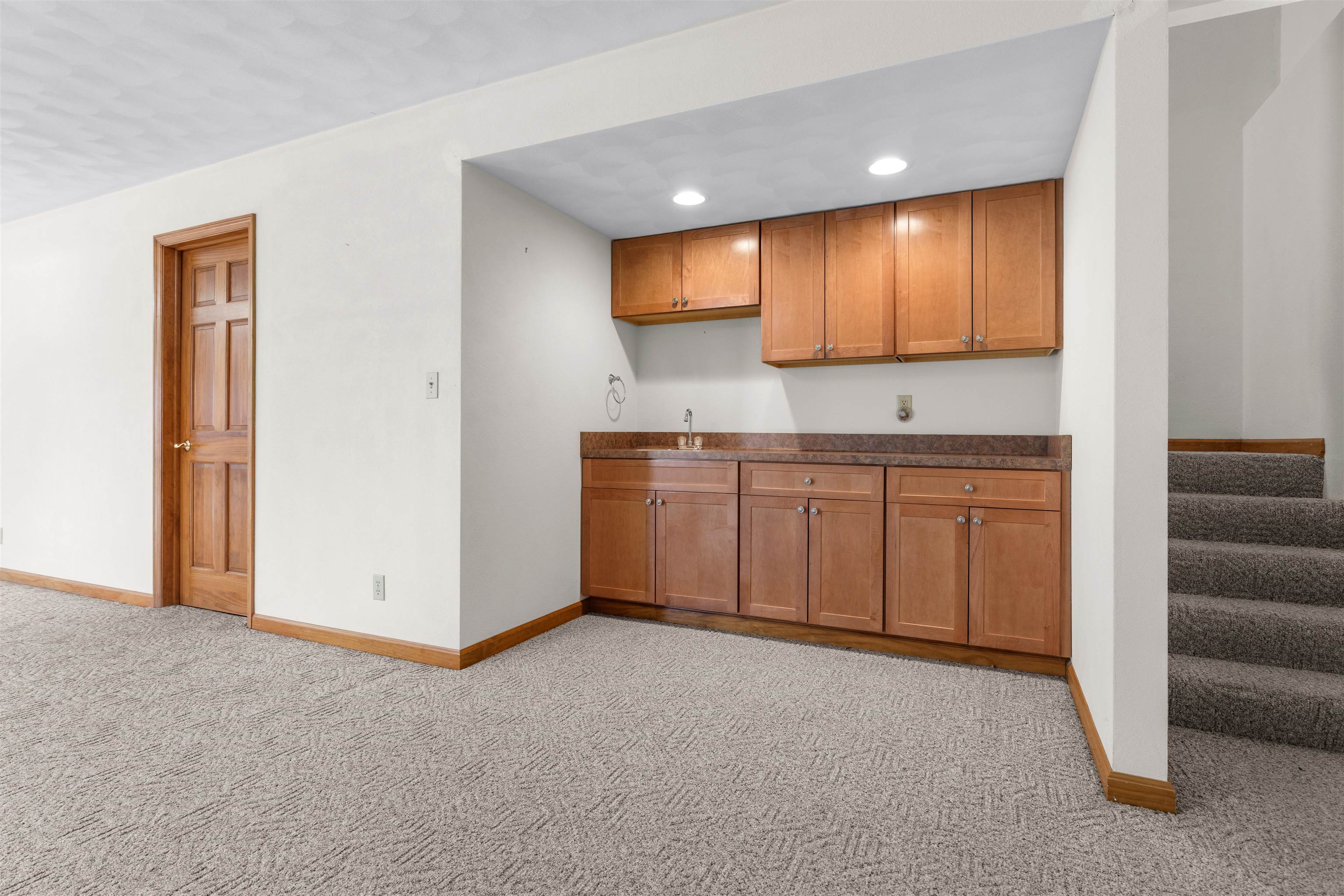 Roscoe, Illinois, 61073, United States, 3 Bedrooms Bedrooms, ,4 BathroomsBathrooms,Residential,For Sale,2011367