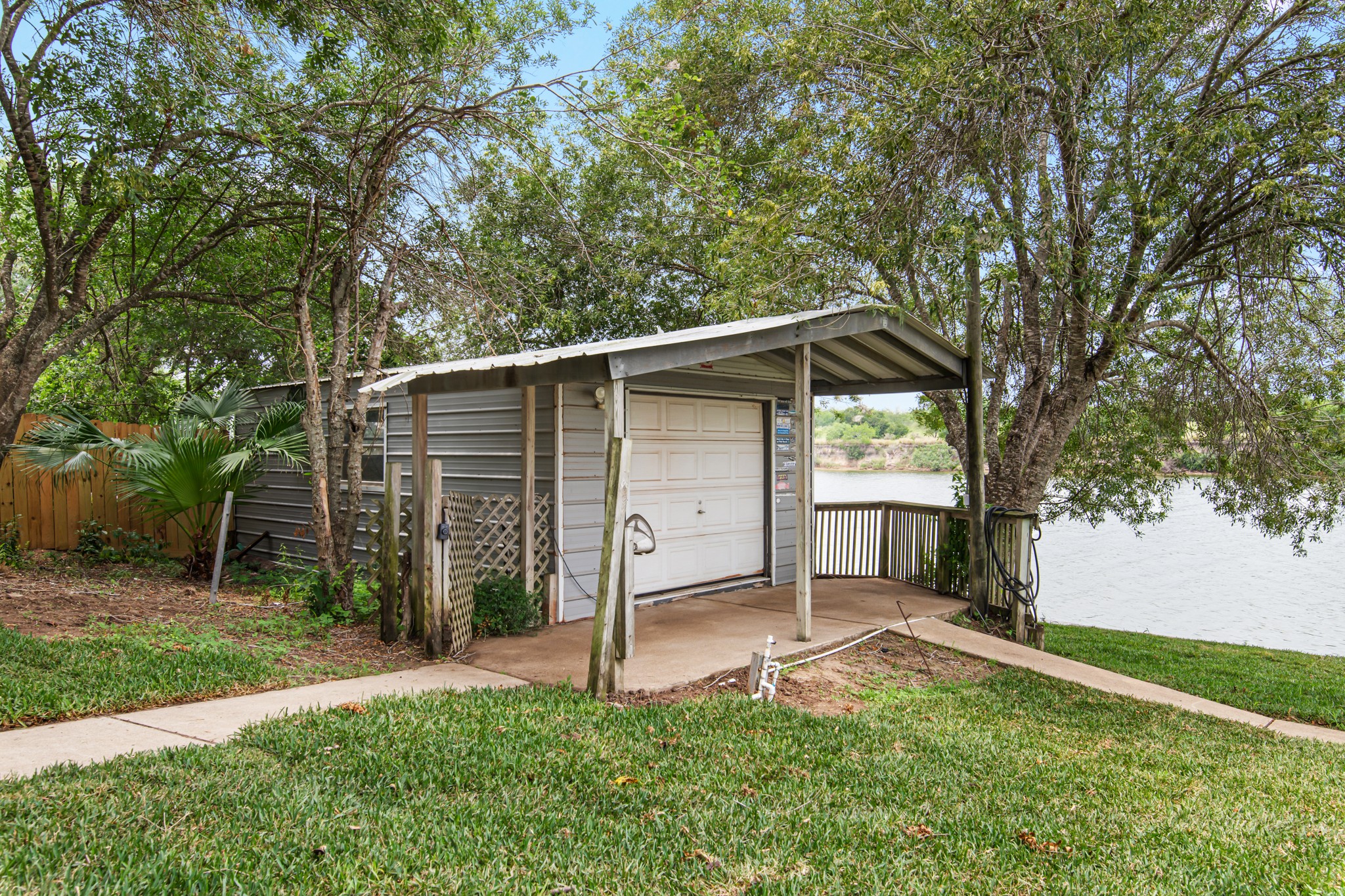 Rio Hondo, Texas, 78583, United States, 4 Bedrooms Bedrooms, ,3 BathroomsBathrooms,Residential,For Sale,1829014
