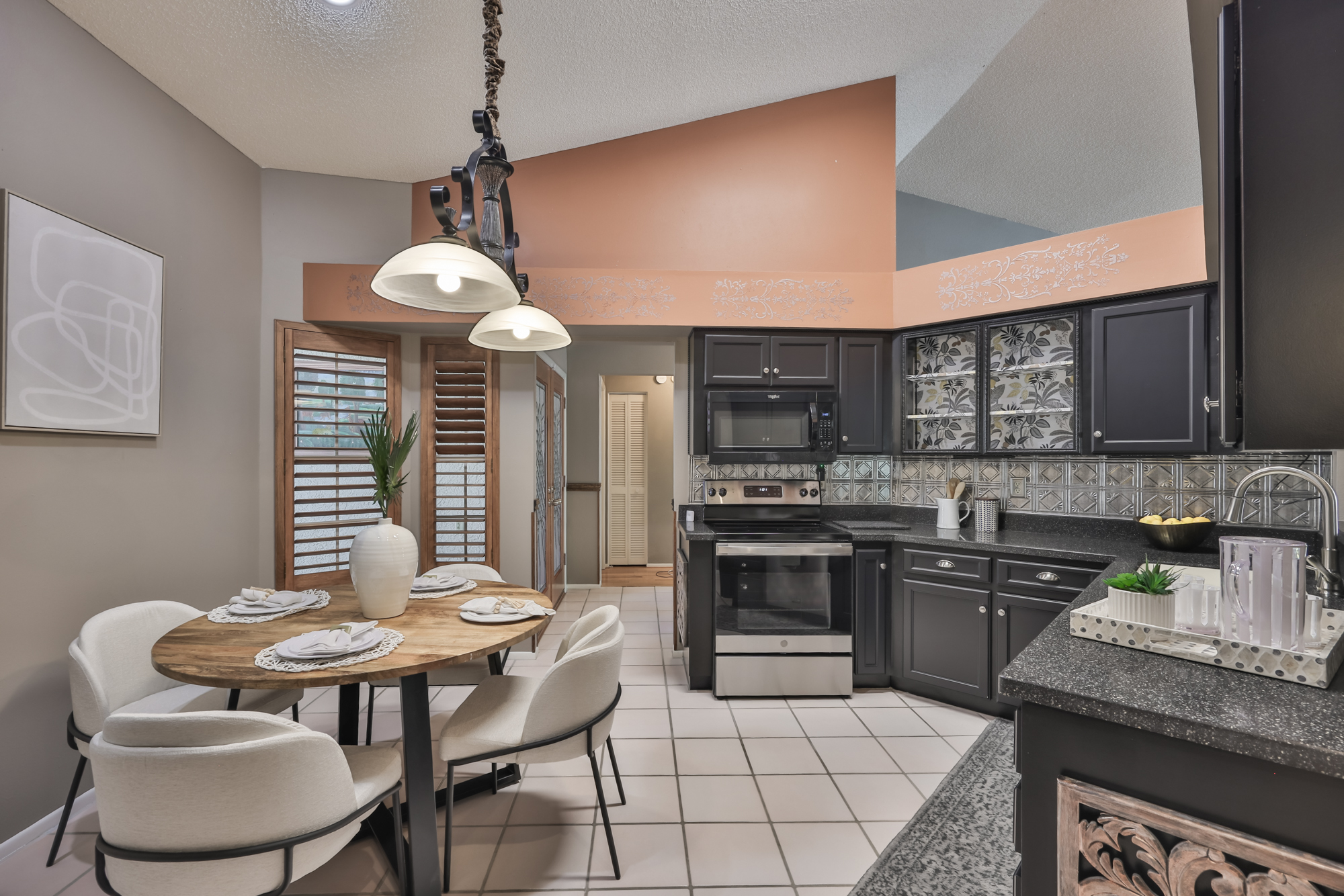 Tampa, Florida, 33635, United States, 4 Bedrooms Bedrooms, ,2 BathroomsBathrooms,Residential,For Sale,1996495