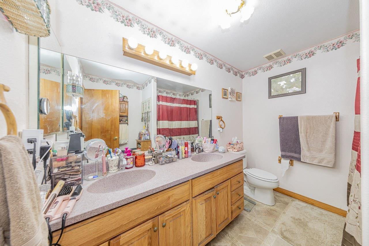 Raymond, California, 93653, United States, 4 Bedrooms Bedrooms, ,3 BathroomsBathrooms,Residential,For Sale,1976081