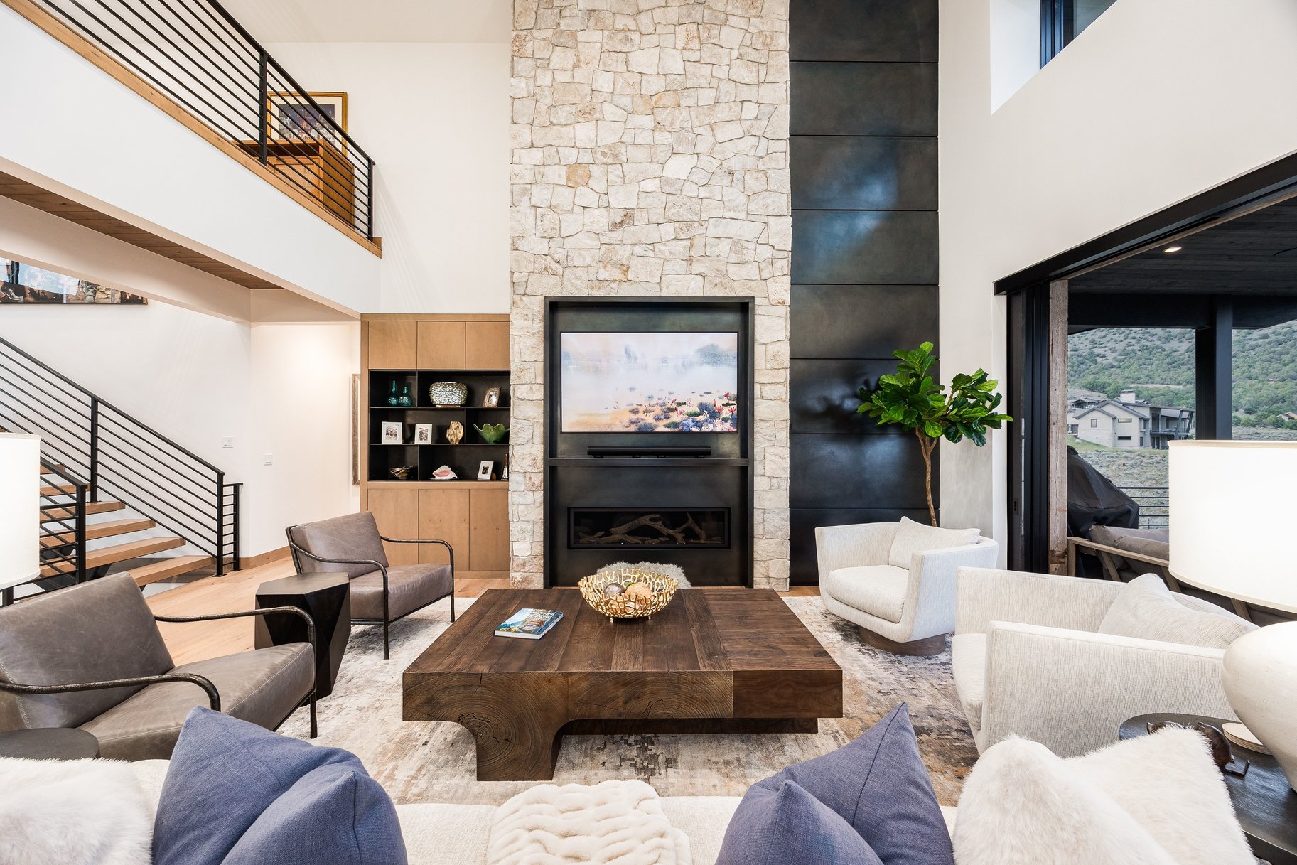  New Mountain Contemporary Home on Rare Double Lot with Timp Views - 物件實景