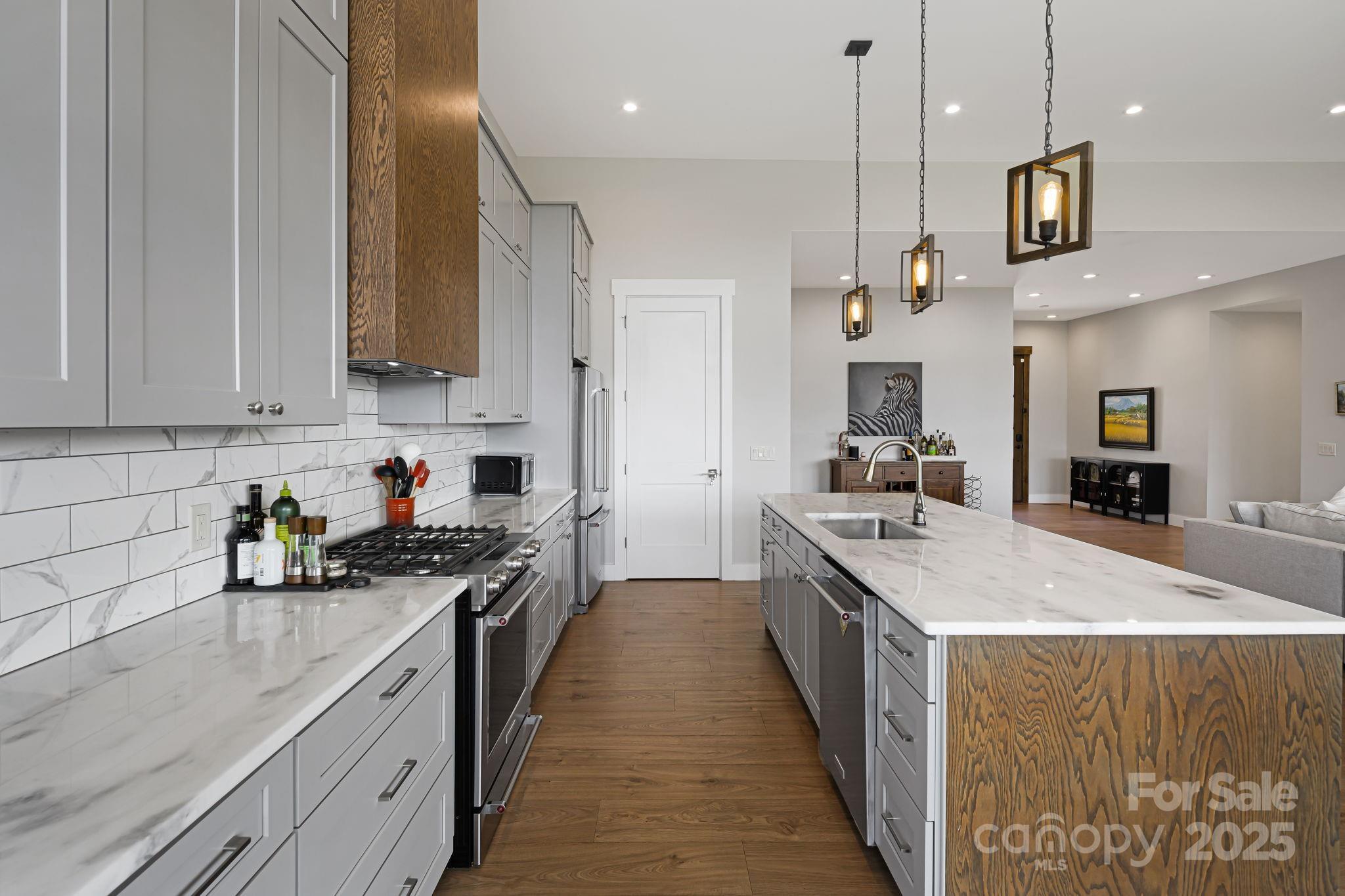 Mills River, North Carolina, 28759, United States, 3 Bedrooms Bedrooms, ,3 BathroomsBathrooms,Residential,For Sale,1992072