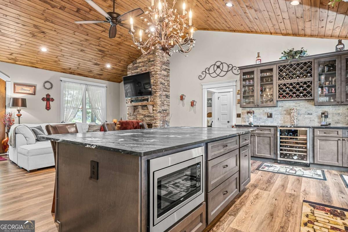 Talking Rock, Georgia, 30175, United States, 3 Bedrooms Bedrooms, ,2 BathroomsBathrooms,Residential,For Sale,1972070