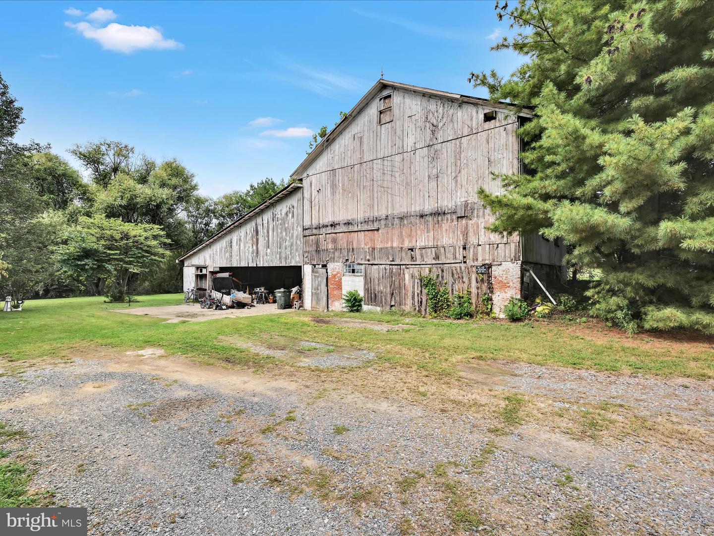 Manheim, Pennsylvania, 17545, United States, 7 Bedrooms Bedrooms, ,3 BathroomsBathrooms,Residential,For Sale,1991090