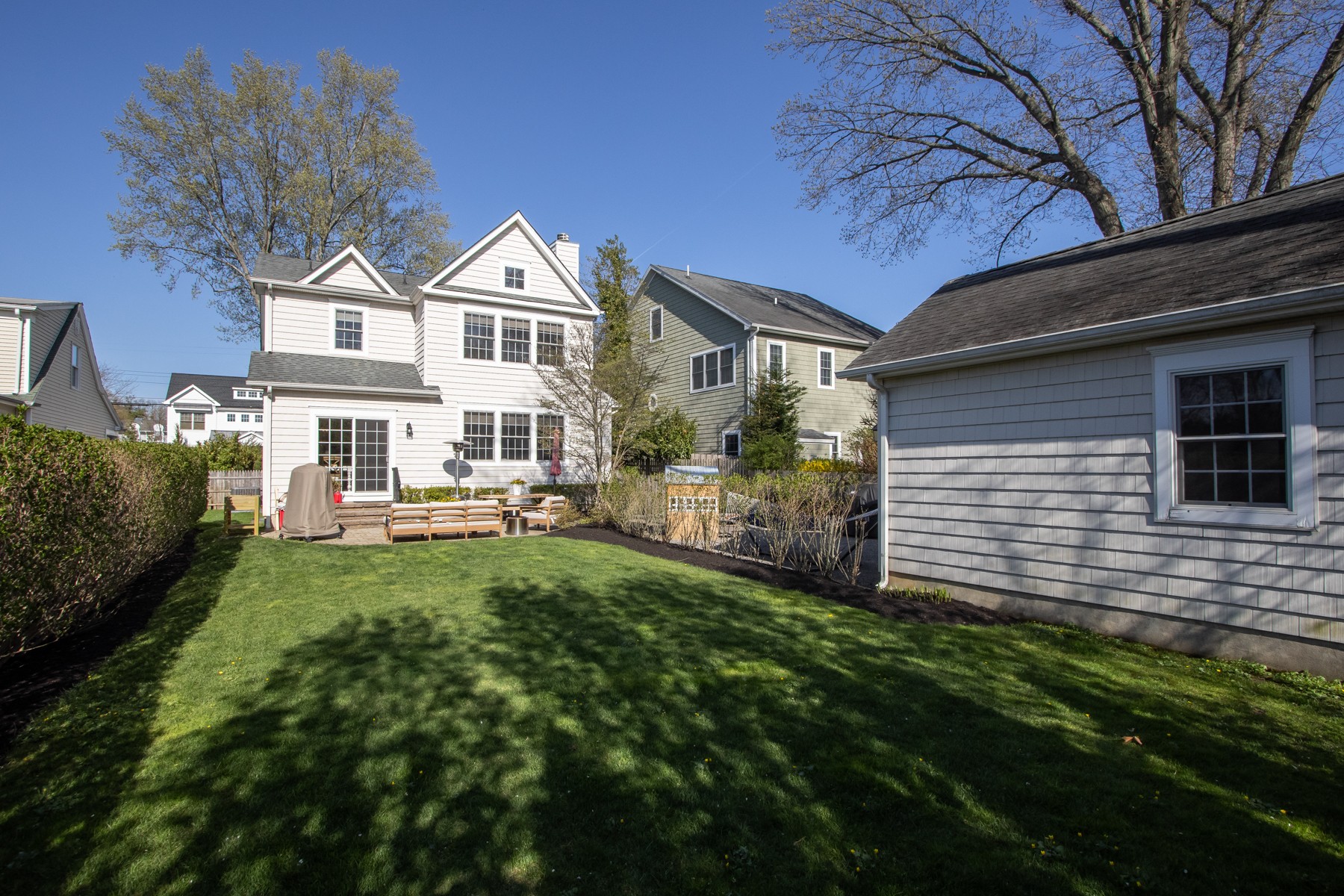  Beautifully designed home offers the perfect blend of comfort, style, - 物件實景