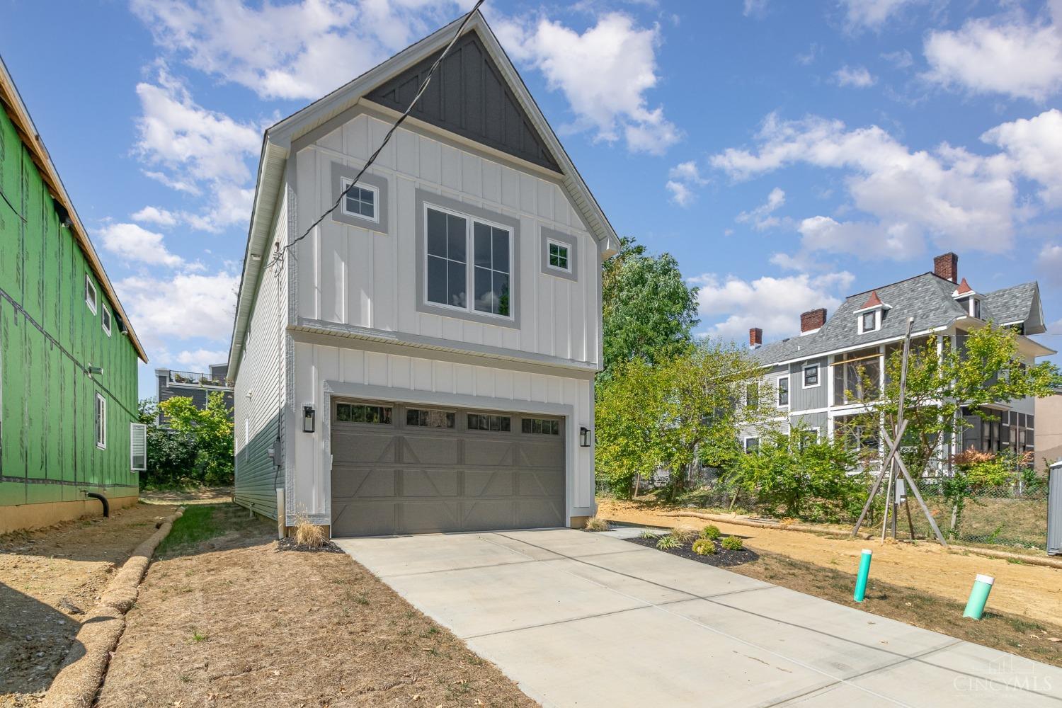 Cincinnati, Ohio, 45207, United States, 3 Bedrooms Bedrooms, ,3 BathroomsBathrooms,Residential,For Sale,1838283