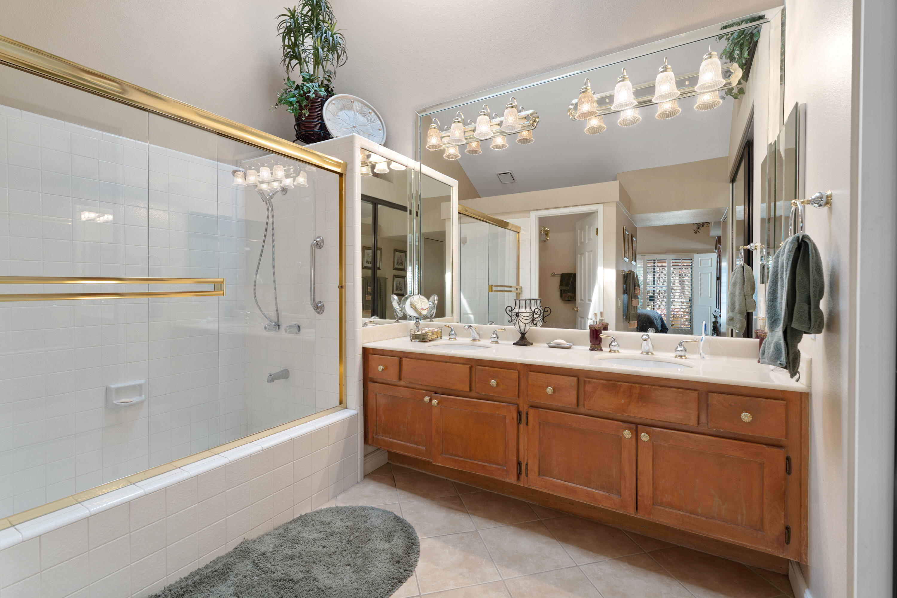 Palm Desert, California, 92260, United States, 3 Bedrooms Bedrooms, ,2 BathroomsBathrooms,Residential,For Sale,1874697