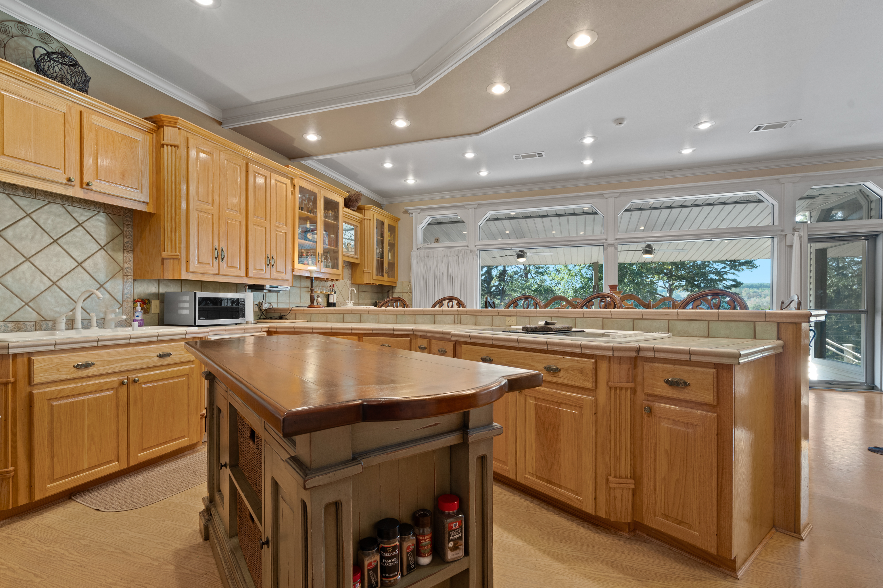 Kirby, Arkansas, 71950, United States, 4 Bedrooms Bedrooms, ,3 BathroomsBathrooms,Residential,For Sale,1986539