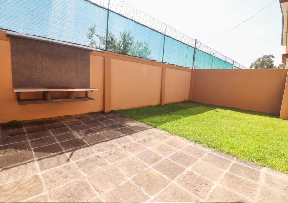 Jose Mar?a Morelos, Morelia, Michoacán de Ocampo, 58350, Mexico, 3 Bedrooms Bedrooms, ,2 BathroomsBathrooms,Residential,For Sale,Jose Mar?a Morelos,1444216