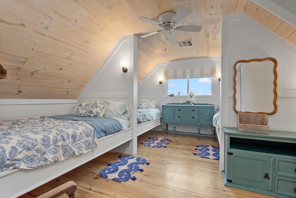 Gilchrist, Texas, 77617, United States, 3 Bedrooms Bedrooms, ,3 BathroomsBathrooms,Residential,For Sale,1978156