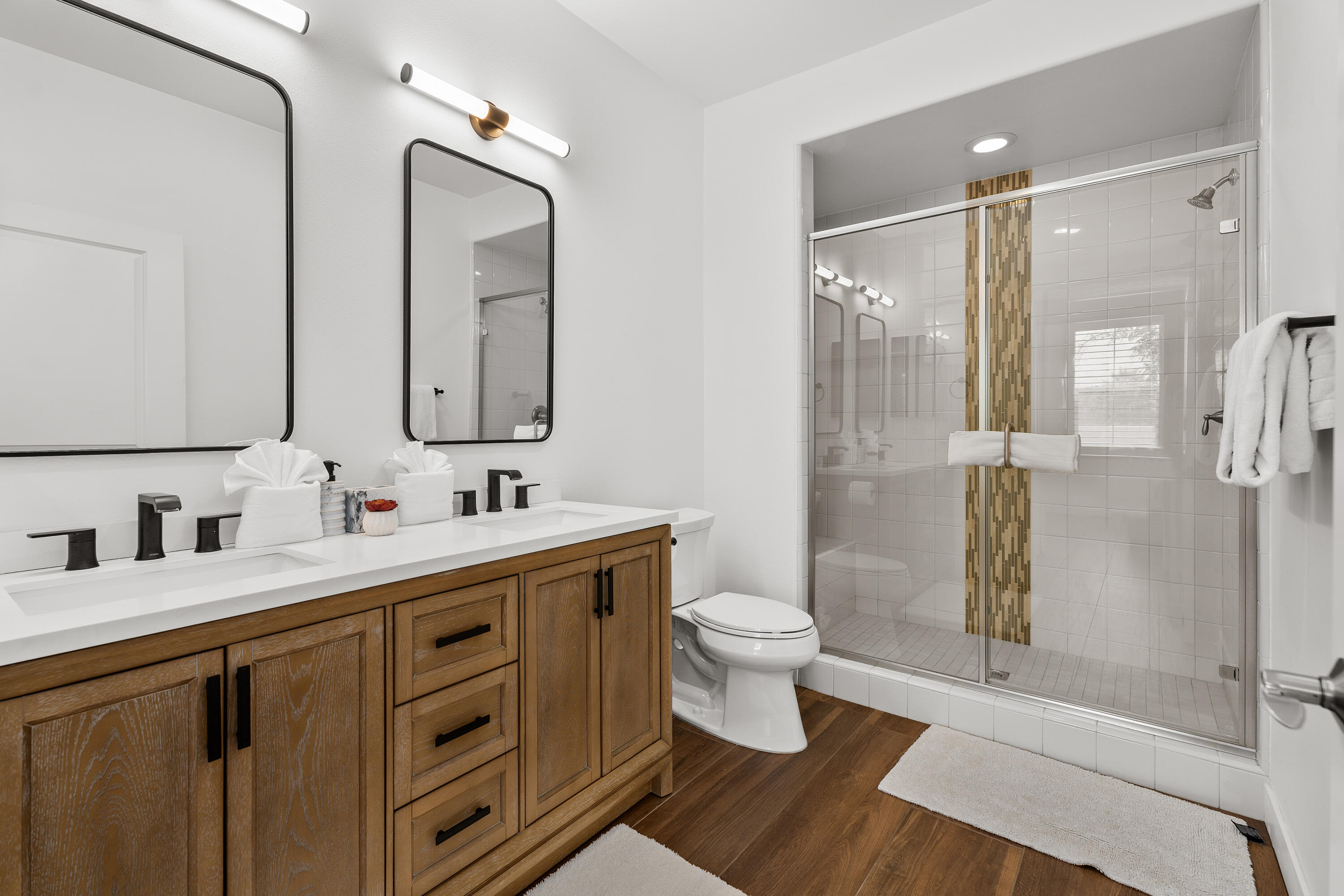 La Quinta, California, 92253, United States, 3 Bedrooms Bedrooms, ,3 BathroomsBathrooms,Residential,For Sale,1940982