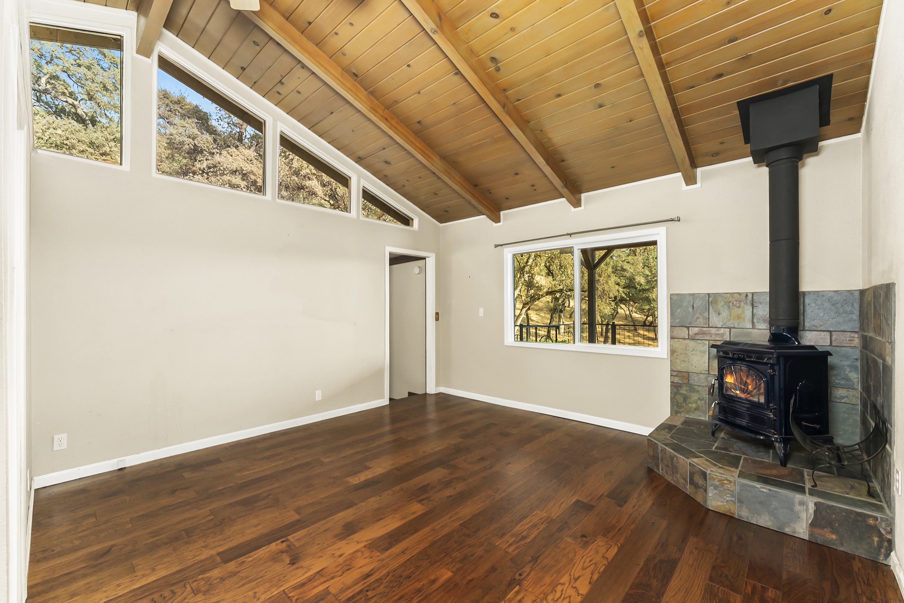  California Equestrian Property with ADU, Horse Arena & Pool - 物件實景