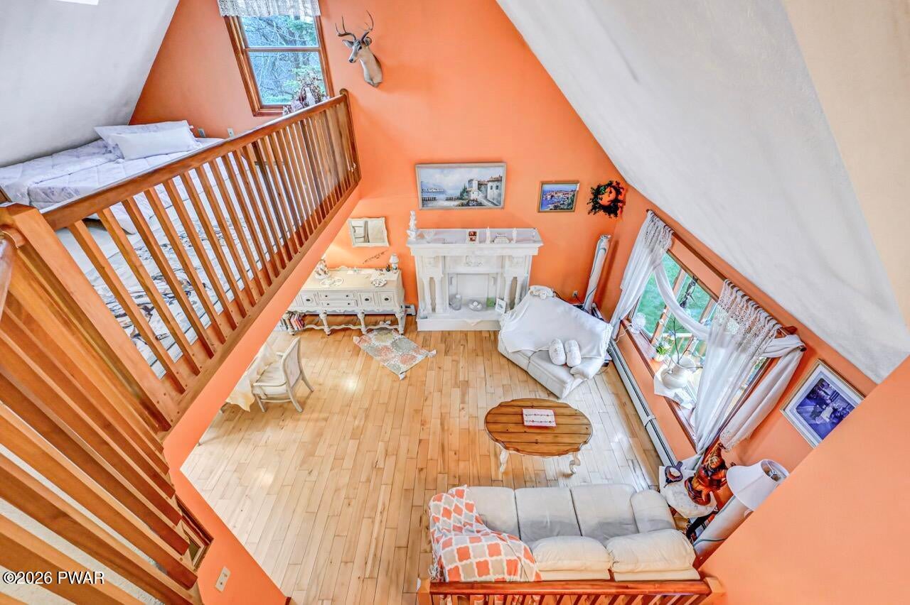 Hawley, Pennsylvania, 18428, United States, 3 Bedrooms Bedrooms, ,3 BathroomsBathrooms,Residential,For Sale,2045204
