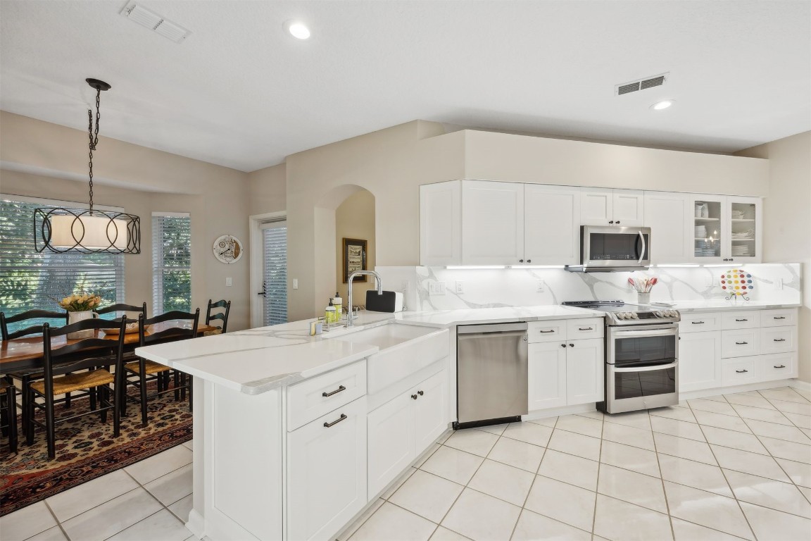 Fernandina Beach, Florida, 32034, United States, 4 Bedrooms Bedrooms, ,3 BathroomsBathrooms,Residential,For Sale,1989869