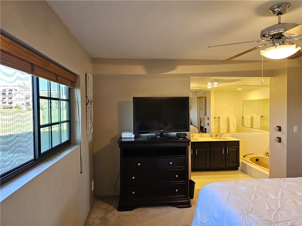 Lake Havasu, Arizona, 86403, United States, 2 Bedrooms Bedrooms, ,2 BathroomsBathrooms,Residential,For Sale,2002226