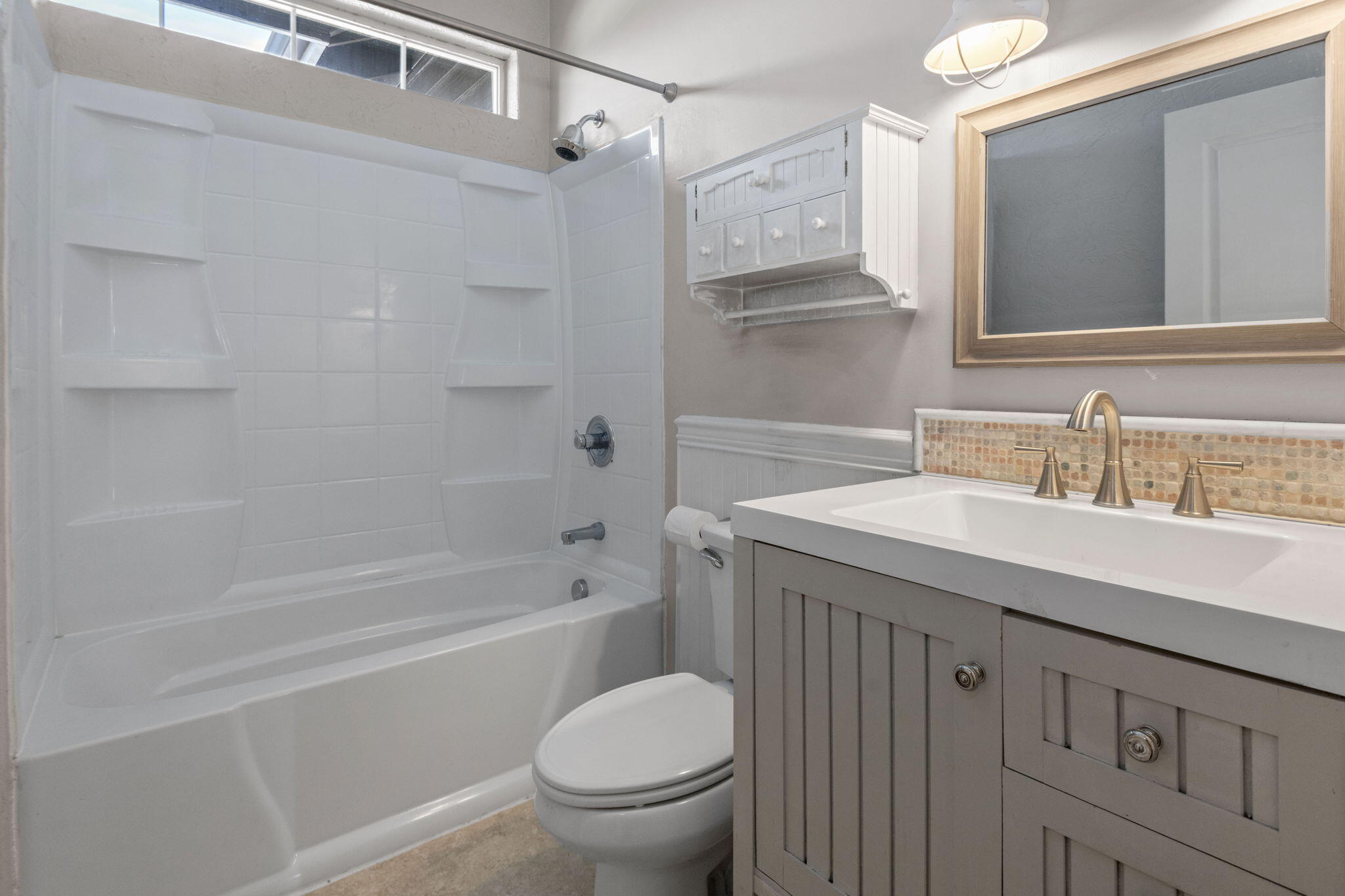 Bend, Oregon, 97701, United States, 3 Bedrooms Bedrooms, ,3 BathroomsBathrooms,Residential,For Sale,1898955