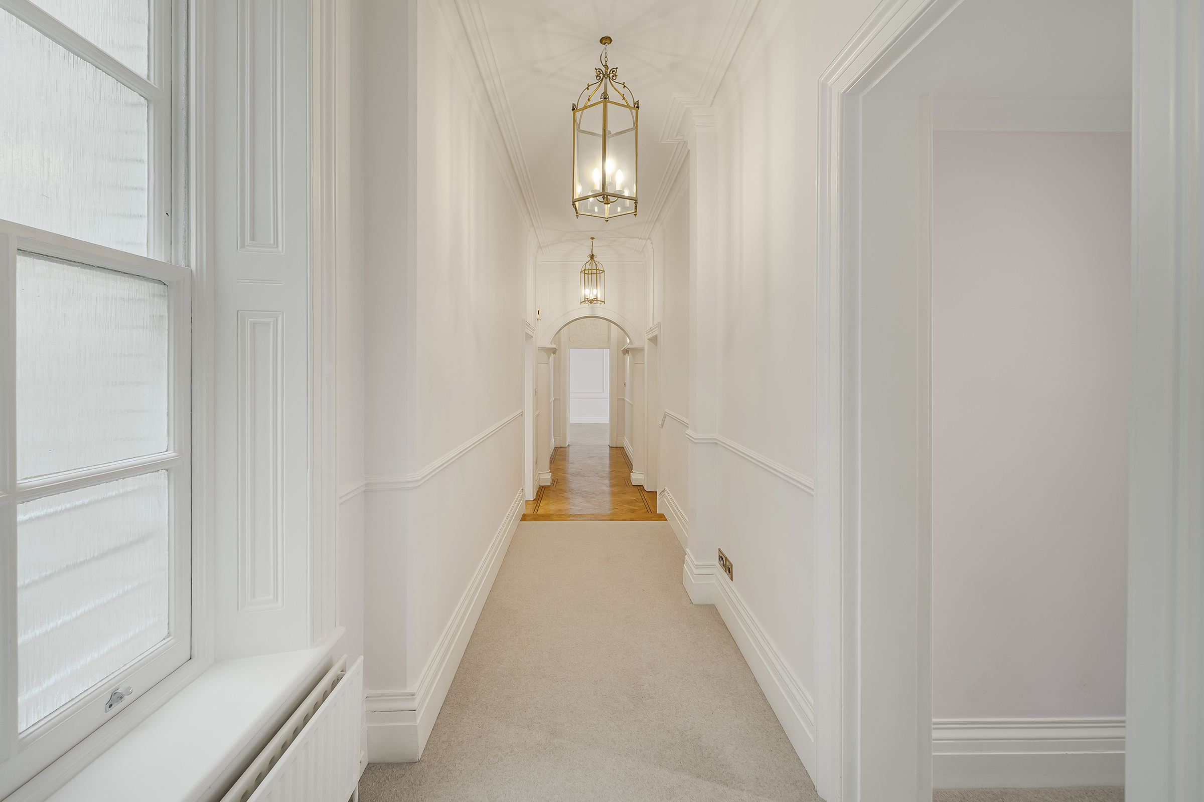  A Grand Lateral Apartment in Albert Hall Mansions - 物件實景