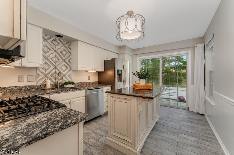 Readington Twp., New Jersey, 08889, United States, 3 Bedrooms Bedrooms, ,3 BathroomsBathrooms,Residential,For Sale,1989352