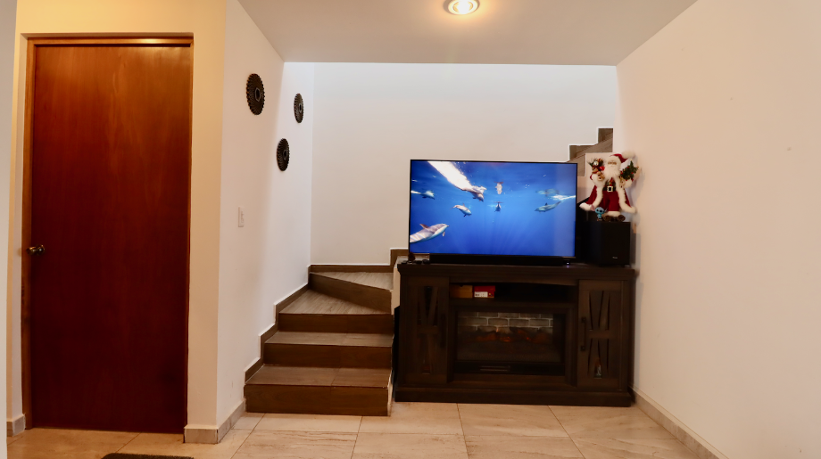 Morelia, Michoacán de Ocampo, 58200, Mexico, 3 Bedrooms Bedrooms, ,2 BathroomsBathrooms,Residential,For Sale,2000859